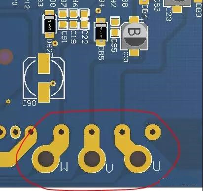 PCB設計不僅可以將PCB實現(xiàn)為即插即用的插件，而且可以增加焊料的厚度以達到過大電流的目的。